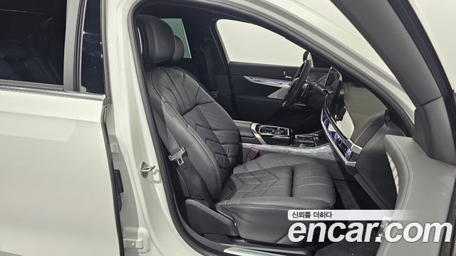 BMW 7 Series (G70) 750e xDrive M Sport 2026 — фото 12