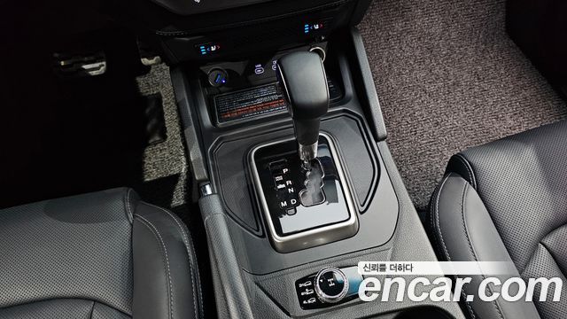 KG Mobility (SsangYong) Rexton Sports Khan Diesel 2.2 4WD Culman Noblesse 2024 — фото 9