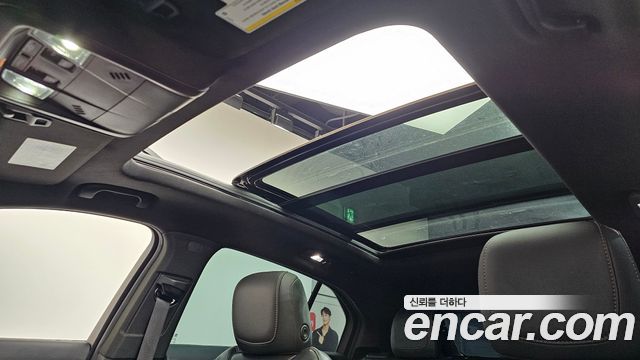 Cadillac XT4 2.0 Sport AWD 2023 — фото 19