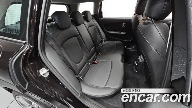 MINI Cooper S Clubman Standard 2nd 2020 — фото 11