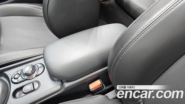 MINI Cooper S Clubman Standard 2nd 2020 — фото 27
