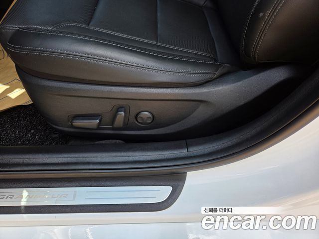 Hyundai Grandeur (IG) 2.5 Le Blanc 2023 — фото 20