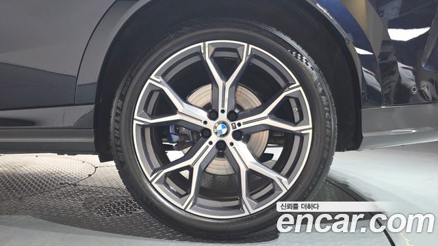 BMW X6 (G06) xDrive30d M Sport 2024 — фото 21