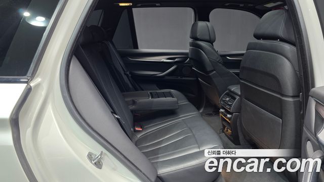 BMW X5 (F15) xDrive 40d 2018 — фото 16