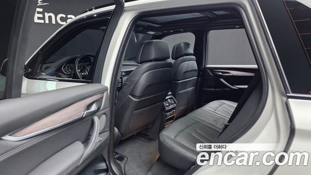BMW X5 (F15) xDrive 40d 2018 — фото 32
