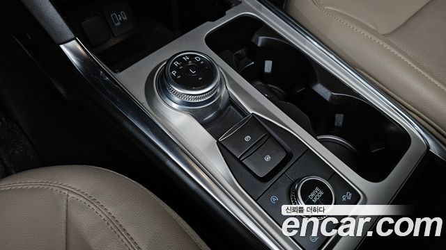 Ford Explorer (VI) 2.3 LimIted 4WD 2021 — фото 9