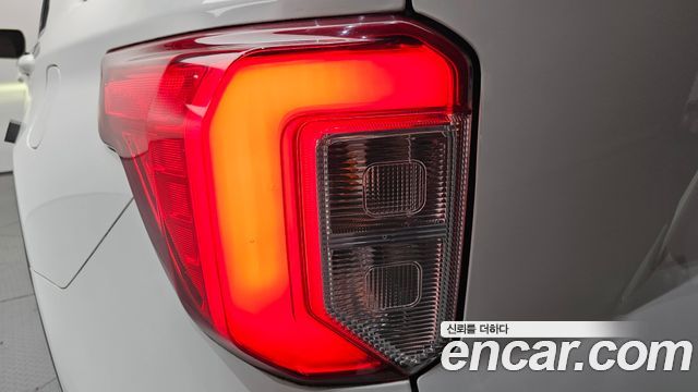 Ford Explorer (VI) 2.3 LimIted 4WD 2021 — фото 29