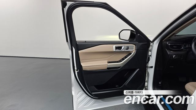 Ford Explorer (VI) 2.3 LimIted 4WD 2021 — фото 30