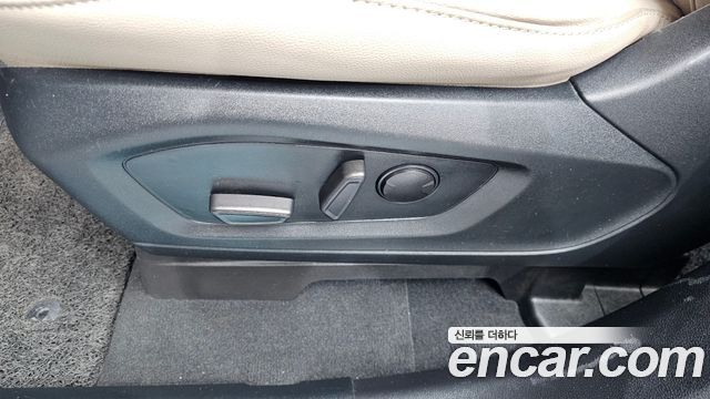 Ford Explorer (VI) 2.3 LimIted 4WD 2021 — фото 37