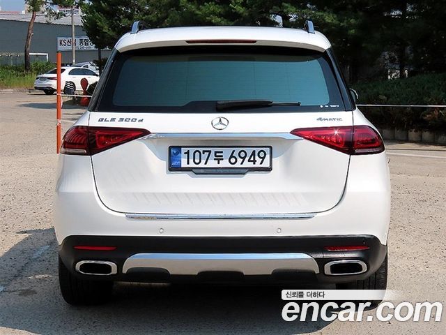 Mercedes-Benz GLE-Class (W167) GLE300d 4MATIC 2020 — фото 4