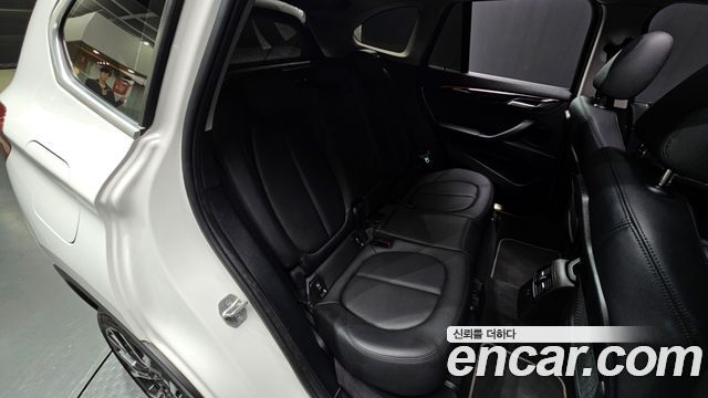 BMW X1 (F48) xDrive 20i xLine 2022 — фото 12