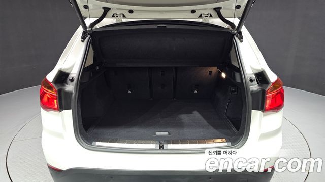 BMW X1 (F48) xDrive 20i xLine 2022 — фото 18