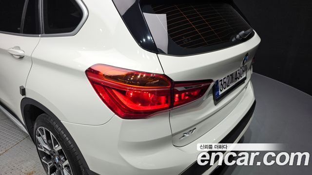 BMW X1 (F48) xDrive 20i xLine 2022 — фото 23