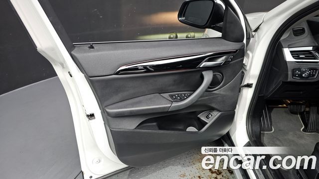 BMW X1 (F48) xDrive 20i xLine 2022 — фото 24
