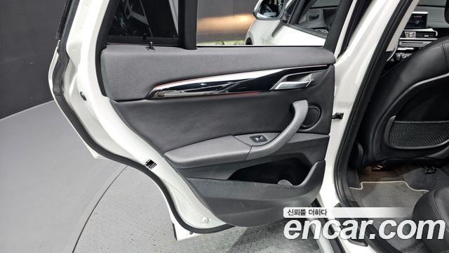 BMW X1 (F48) xDrive 20i xLine 2022 — фото 25