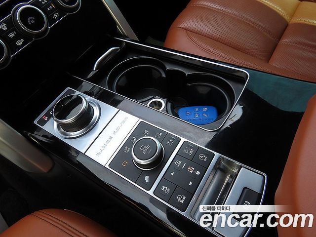 Land Rover Range Rover (IV) 4.4 SDV8 AB DIESEL 2017 — фото 16