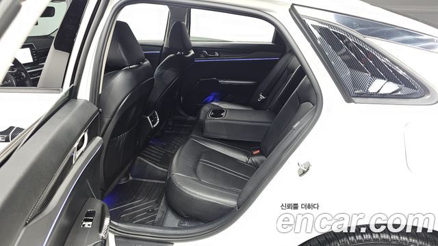 Kia K5 (III) 1.6 Turbo Prestige 2022 — фото 16