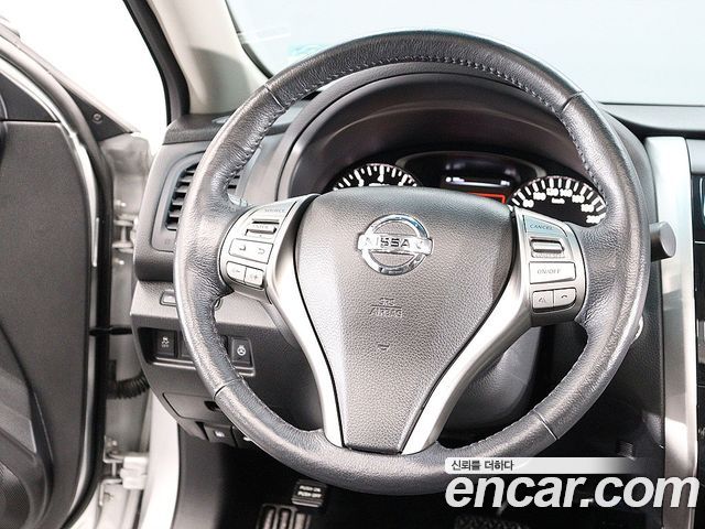Nissan Altima 2.5 Tech L33 2015 — фото 21