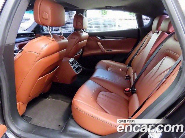 Maserati Quattroporte 3.0 Diesel 2015 — фото 6