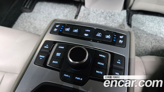Genesis G80 3.3 GDI AWD Prestige 2019 — фото 19