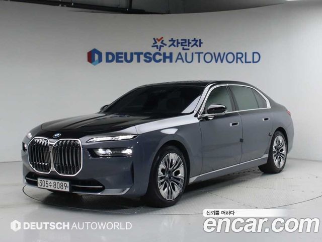 BMW 7 Series (G70) 740i sDrive Design Pure Excellence
