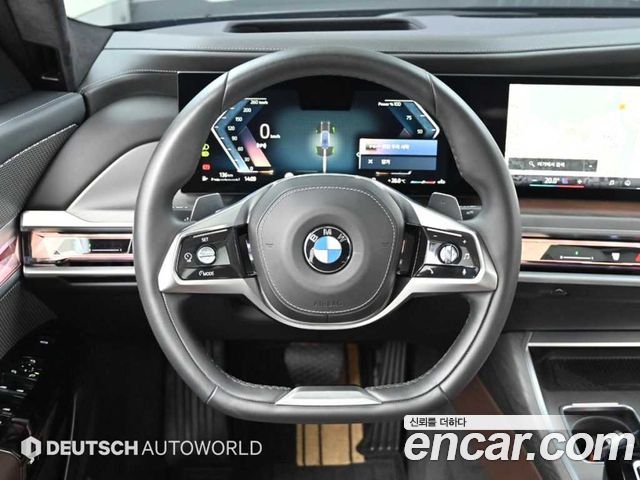 BMW 7 Series (G70) 740i sDrive Design Pure Excellence 2023 — фото 17