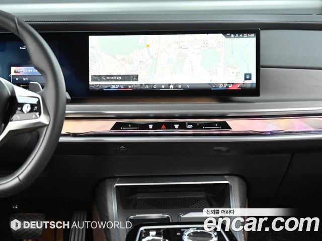 BMW 7 Series (G70) 740i sDrive Design Pure Excellence 2023 — фото 18