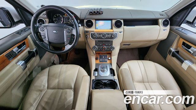 Land Rover Discovery 4 3.0 SDV6 SE 2014 — фото 7