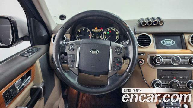 Land Rover Discovery 4 3.0 SDV6 SE 2014 — фото 13