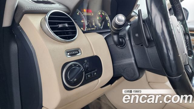 Land Rover Discovery 4 3.0 SDV6 SE 2014 — фото 20