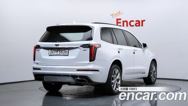 Cadillac XT6 3.6 Sport 2020 — фото 2