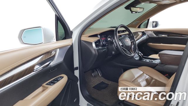 Cadillac XT6 3.6 Sport 2020 — фото 10