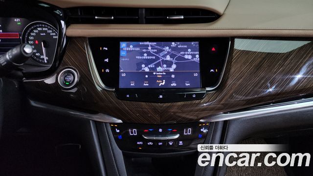 Cadillac XT6 3.6 Sport 2020 — фото 12