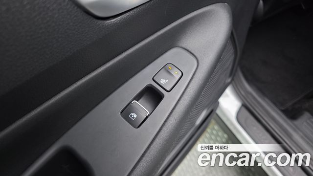 Hyundai Santa Fe HEV 1.6 2WD Prestige 2021 — фото 23