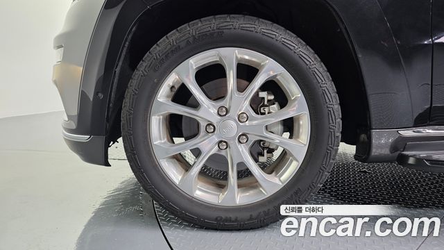 Jeep Grand Cherokee 3.6 Summit WK2 2021 — фото 5