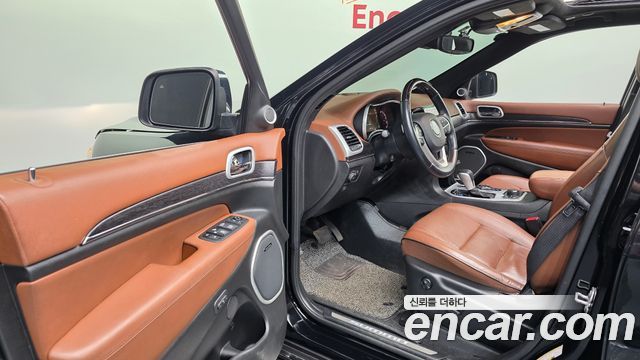 Jeep Grand Cherokee 3.6 Summit WK2 2021 — фото 10