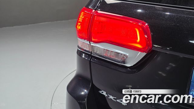Jeep Grand Cherokee 3.6 Summit WK2 2021 — фото 23