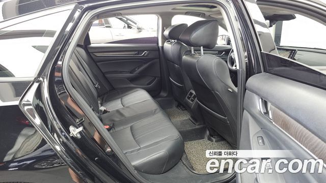 Honda Accord (X) 2.0 Turbo Sport 2018 — фото 12