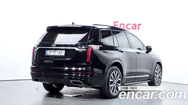 Cadillac XT6 3.6 Sport 2021 — фото 2