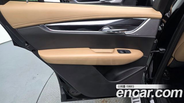 Cadillac XT6 3.6 Sport 2021 — фото 25