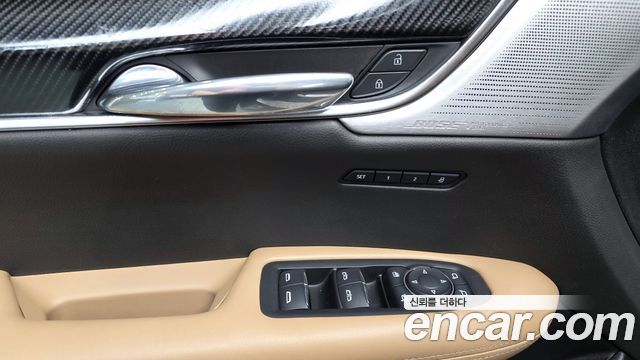 Cadillac XT6 3.6 Sport 2021 — фото 28