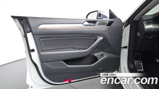 Volkswagen Arteon 2.0 TDI Prestige 2019 — фото 24