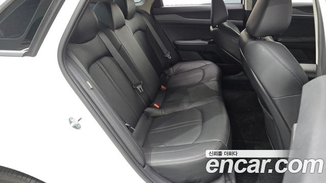 Kia K5 (III) 2.0 Prestige 2022 — фото 15