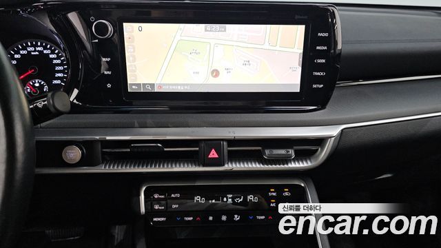 Kia K5 (III) 2.0 Prestige 2022 — фото 17