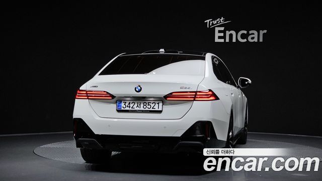 BMW 5 Series (G60) 530i xDrive M Sport 2025 — фото 4
