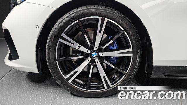 BMW 5 Series (G60) 530i xDrive M Sport 2025 — фото 5