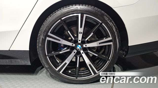 BMW 5 Series (G60) 530i xDrive M Sport 2025 — фото 27