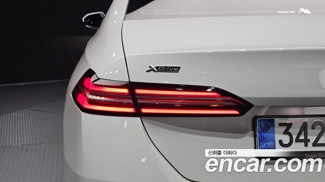 BMW 5 Series (G60) 530i xDrive M Sport 2025 — фото 29