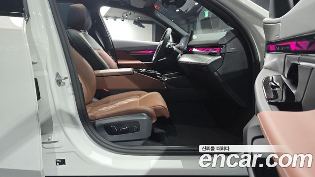 BMW 5 Series (G60) 530i xDrive M Sport 2025 — фото 32