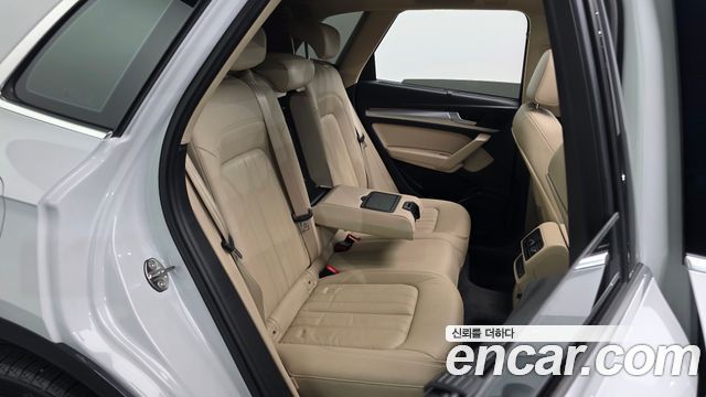 Audi Q5 (FY) 45 TFSI Quattro 2022 — фото 11